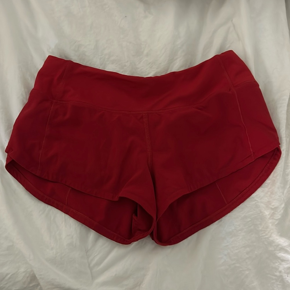 Red Lululemon speed-up shorts 2.5 inch